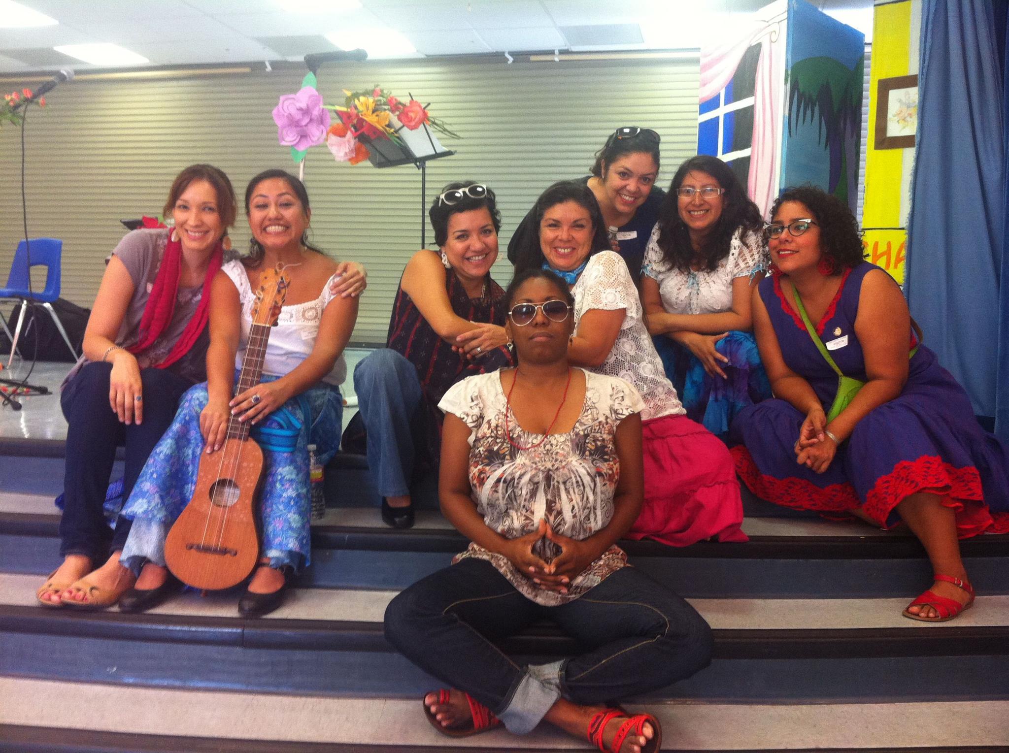 Entre Mujeres Pic 2